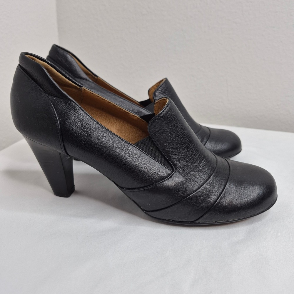 Sofft‎ Premier Black Leather Shooties Heels Ortholite Comfort Pump 7M 1094701